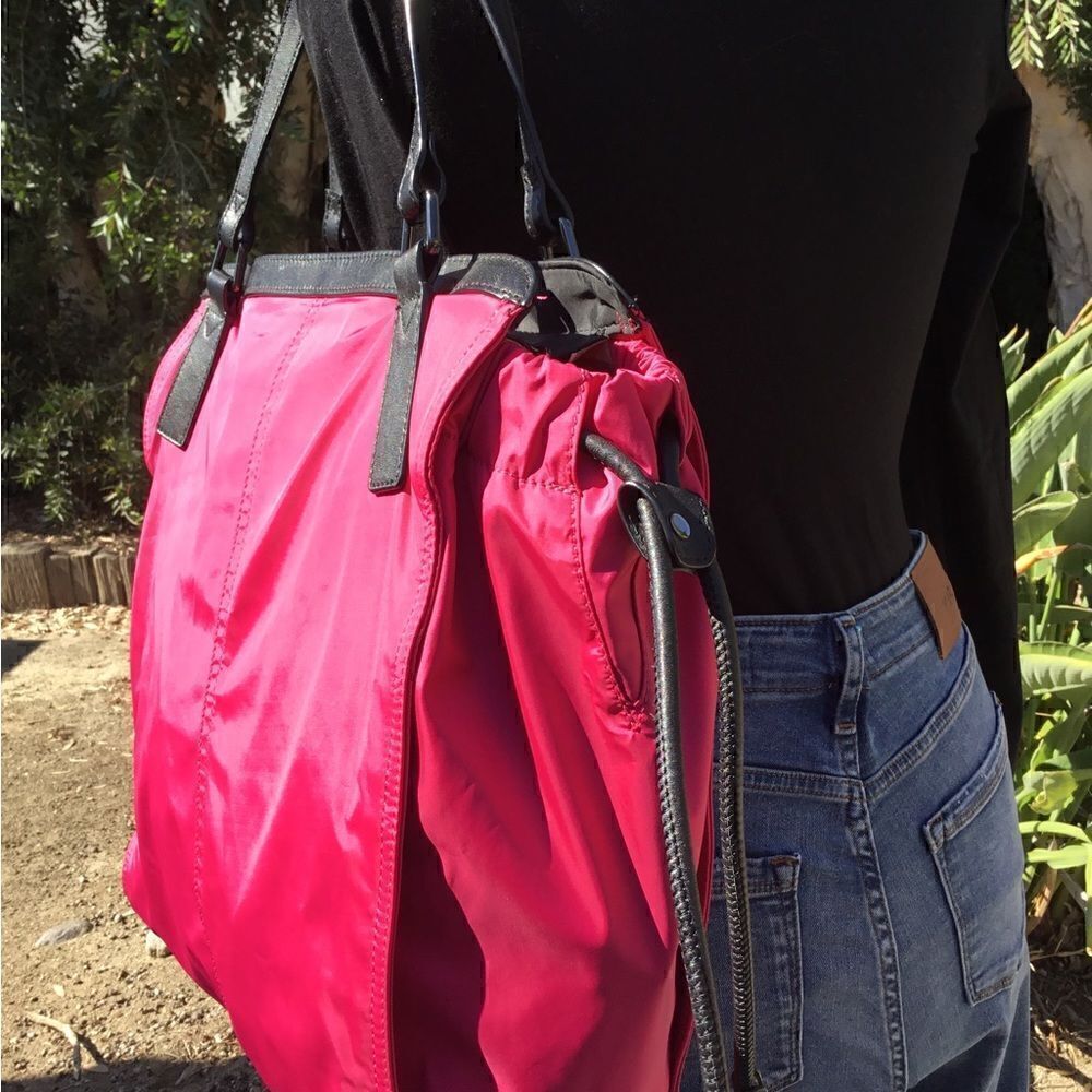 BURBERRY EVERYDAY NYLON LEATHER TRIM TOTE, LAPTOP, TRAVEL, VACATION, SCHOOL - Picture 6 of 10